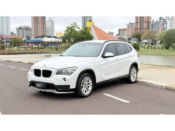 BMW X1 2.0 16V TURBO ACTIVEFLEX SDRIVE20I X-LINE 4P AUTOMÁTICO